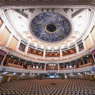 Zuschauerraum im Opernhaus in Stuttgart