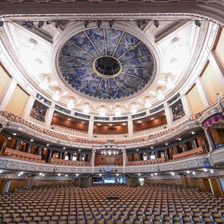 Der Zuschauerraum im Opernhaus in Stuttgart