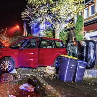 Unfall in Esslingen: Zwei Autos 