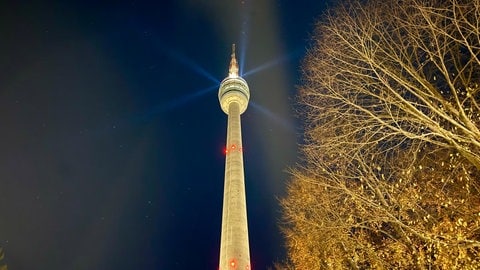 Sonnenaufgang auf dem Fernsehturm Stuttgart