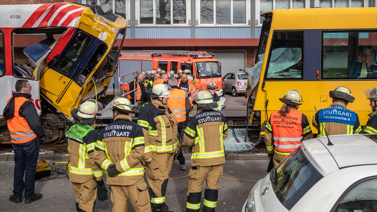 Im Februar 2024 waren in Stuttgart zwei Stadtbahnen zusammengestoßen. Bei dem Unfall im Stadtteil Wangen waren 17 Personen verletzt worden. Nun hat die Staatsanwaltschaft die Fahrerin der einen Bahn angeklagt.