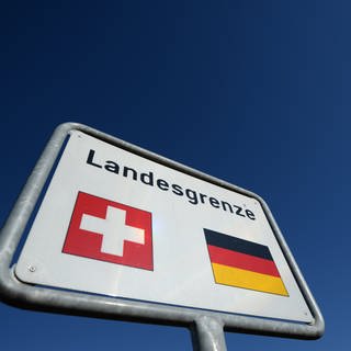 Die Schweiz hat wegen gestiegener Corona-Infektionen die Einsreisebestimmungen verschärft. 