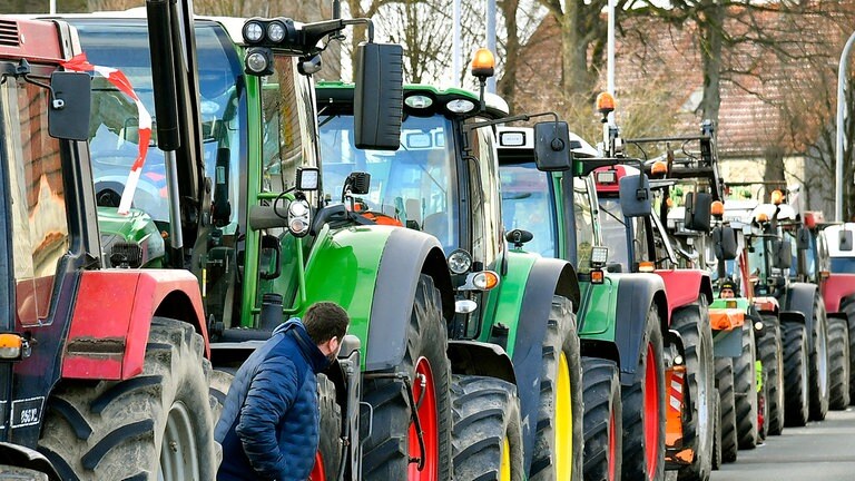 Bauernproteste: Landwirte Blockieren Grenzübergänge In Ortenau - SWR ...