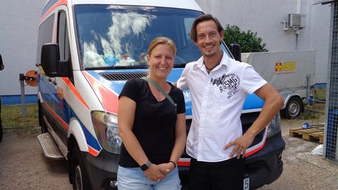 Tina Schönleber und Yannick Kehrer leiten das Projekt Wünschewagen vom ASB