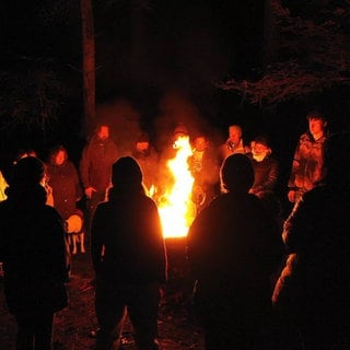 Schamanisches Rauhnachts-Ritual im Wald