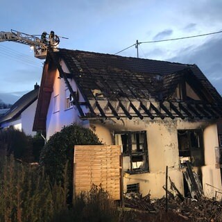 Ein Wohnhaus in Offenburg ist nach einem Brand unbewohnbar.