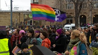 Großdemo auf dem Platz der Alten Synagoge in Freiburg.