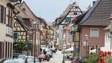 Gasse mit Kopfsteinpflaster