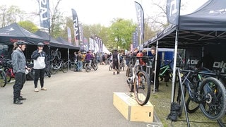 Drei Tage biken, testen, feiern mit 5.000 Fahrrad-Fans: das Bikefestival in Freiburg.