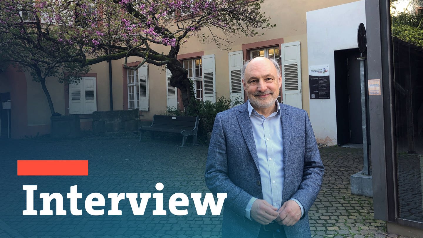 Markus Moehring mit Schriftzug Interview am unteren Bildrand