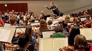 Große Generalprobe am Dienstag: 70 Freiburger Musikschüler treten gemeinsam mit dem SWR-Symphonieorchester auf.