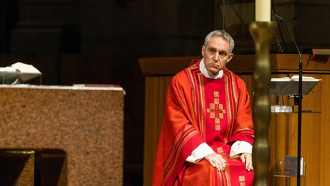 Mai 2023: Kurienerzbischof Georg Gänswein während einer Eucharistiefeier im Freiburger Münster 