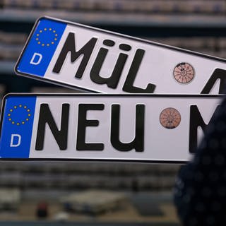Der Landkreis Breisgau-Hochschwarzwald gibt bald wieder Autokennzeichen mit den Kürzeln "MÜL" für Müllheim und "NEU" für Neustadt aus.