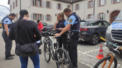 Fahrradkontrolle der Lörracher Polizei