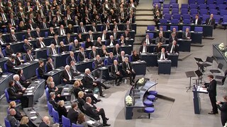 Tauerstaatsakt für Wolfgang Schäuble im Bundestag