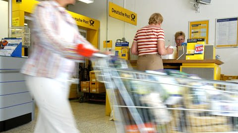 eine Postfiliale in einem Lebensmittelmarkt - auf dem Land in Schopfheim-Fahrnau fand sich diese Möglichkeit nicht