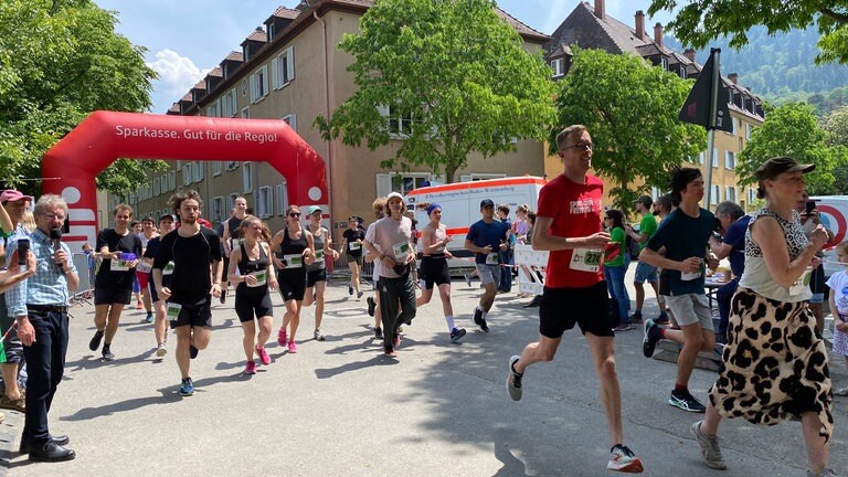 Rund 900 Personen haben beim vierten Rainforest Run in Freiburg teilgenommen.