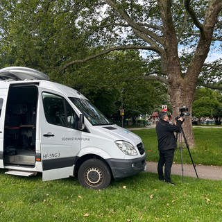 SWR Übertragungswagen am Stühlinger Kirchplatz in Freiburg 