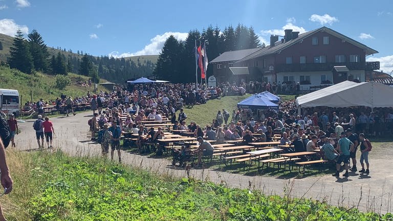 Für die meisten beginnt die Wanderrunde an der Todtnauer Hütte.