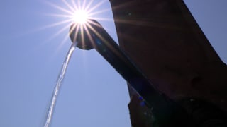 Historische Brunnen in Freiburg liefern Trinkwasser und willkommene Abkühlung bei Hitze