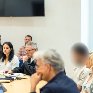 Vor dem Landgericht Waldshut-Tiengen fällt morgen das Urteil um den 19-Jährigen, der seine Eltern und seinen Bruder getötet hat. 