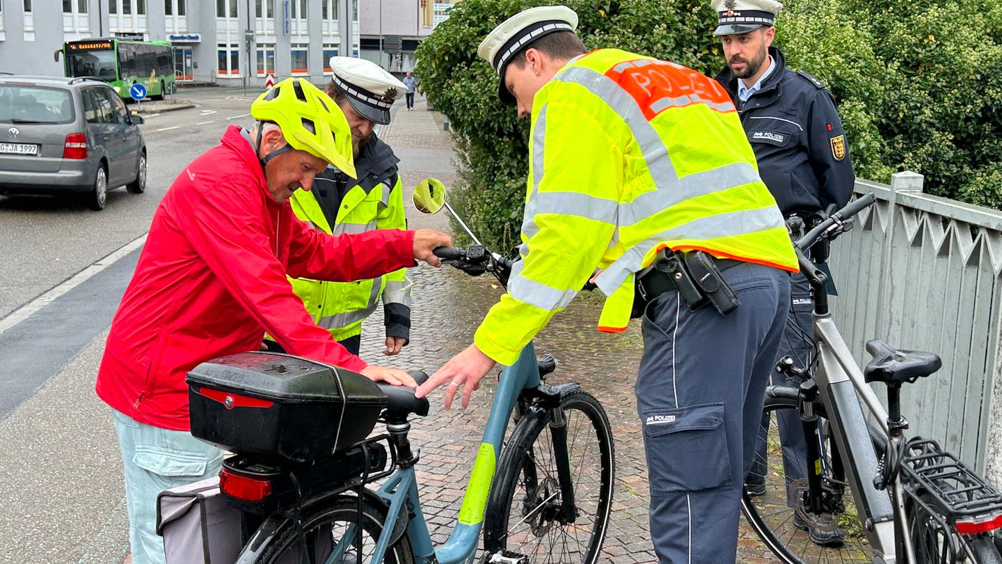 Direkt in der Offrenburg Innenstadt wurden Fahrradfahrer kontrolliert.