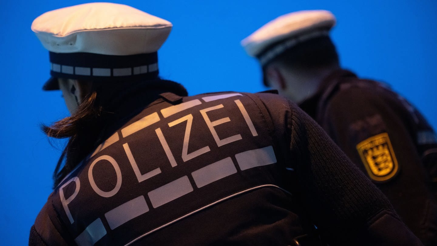 Die Polizei hat nach Farbschmierereien die Wohnung eines 49-jährigen Mannes in Hausach durchsucht.