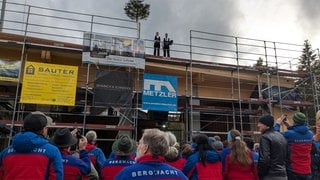 Bergwacht Schwarzwald feiert Richtfest der neuen Rettungswache auf dem Feldberg.