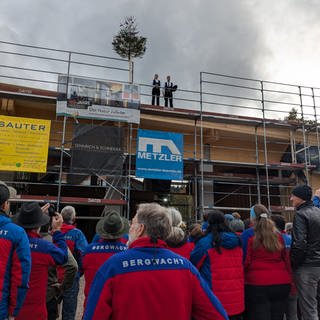 Bergwacht Schwarzwald feiert Richtfest der neuen Rettungswache auf dem Feldberg.