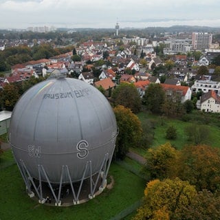 Die Freiburger Gaskugel im Westen der Stadt wird von Bürgerinitiativen umgestaltet