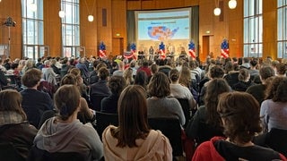 "Post-Election Breakfast" in der Uni Freiburg - Donald Trump wird voraussichtlich erneut US-Präsident