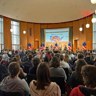 "Post-Election Breakfast" in der Uni Freiburg - Donald Trump wird voraussichtlich erneut US-Präsident