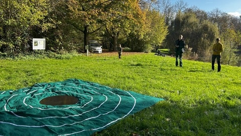 Am Steinbuckweiher in Buchheim in der March bei Freiburg trifft sich die Anglerjugend 