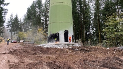 Das alte Windrad auf der Holzschlägermatte auf dem Schauinsland bei Freiburg soll gesprengt werden.