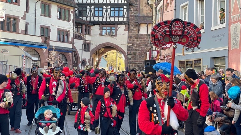 Umzug Fasnacht in Freiburg