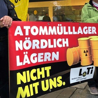 Protest in Hohentengen gegen das geplante Atommüllendlager in der benachbarten Schweiz.