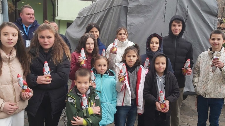 Die Kinder im Waisenhaus freuen sich über die Hilfsgüter aus Südbaden. Organisator Dietmar Klausmann hat die Bilder dem SWR freundlicherweise zur Verfügung gestellt.