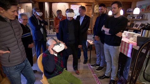 Auch Ski-Legende Georg Thoma hat sich virtuell in die Tiefe gestürzt. 