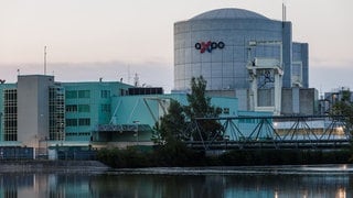 Die Atomkraftwerke Beznau liegen direkt an der Aare.