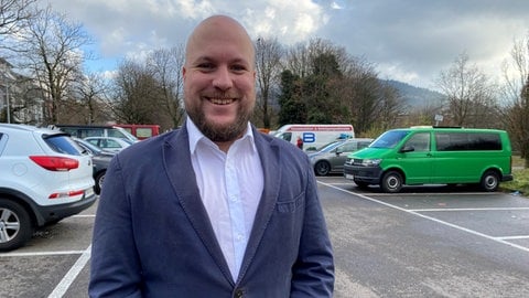 Christian Stegemann auf einem Parkplatz in Freiburg