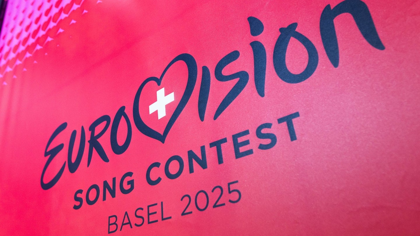 Das Logo des ESC 2025 in Basel mit vielen Herzchen und einem roten Fabblock.