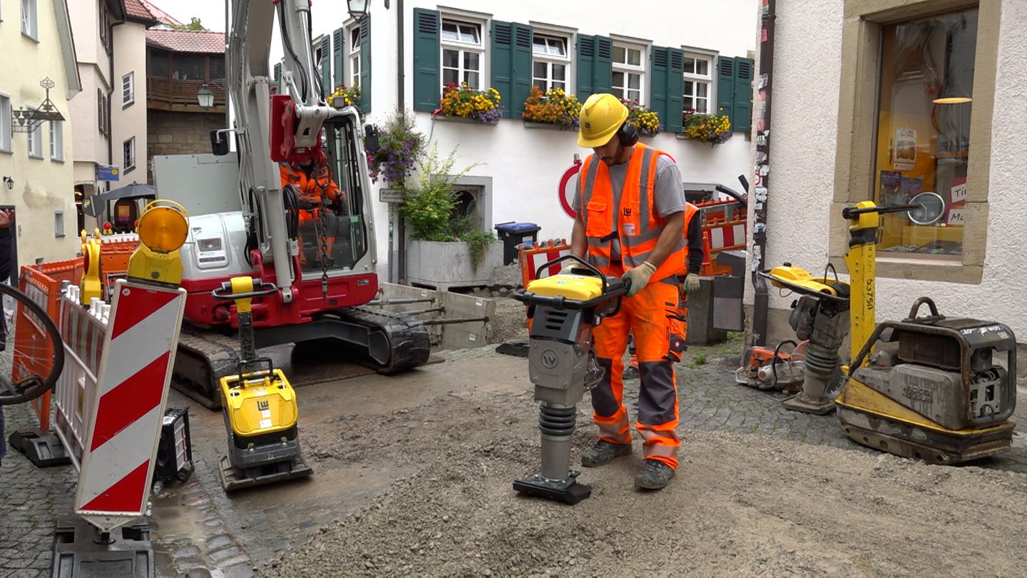 Novum In Tübingen: Klimabewusste Baustelle Mit Elektro-Maschinen - SWR ...