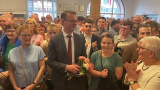 Oberbürgermeisterwahl in Rottenburg: Stephan Neher (CDU) verfolgt die Stichwahl.
