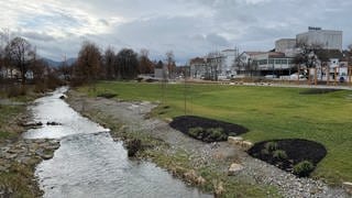 Neu gestaltetes Ufer der Eyach für die Gartenschau Balingen