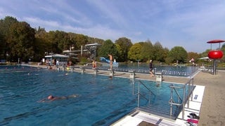 Das Freibad Tübingen startet am 29. April 2022 in eine Badesaison ganz ohne Corona-Auflagen.