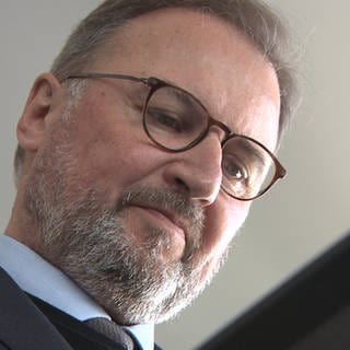 Joachim Walter (* 29. September 1960 in Rottweil) ist ein deutscher Politiker (CDU) und seit 2003 Landrat des Landkreises Tübingen. Seit dem 23. Juli 2013 ist er zudem Präsident des Landkreistags Baden-Württemberg.