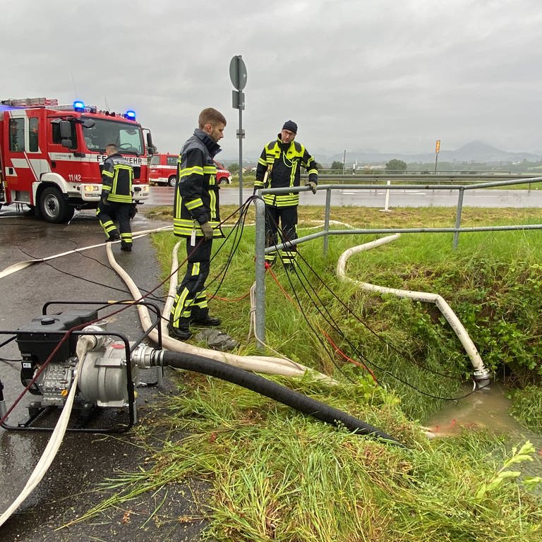 Feuerwehr Sickenhausen pumpe Abwasserkanal frei