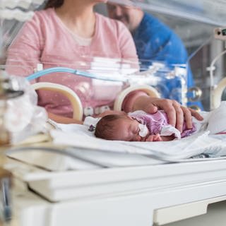 Bild einer Frühgeborenenstation - auch ein Einsatzgebiet der Klinik-Seelsorge in der Diözese Rottenburg-Stuttgart