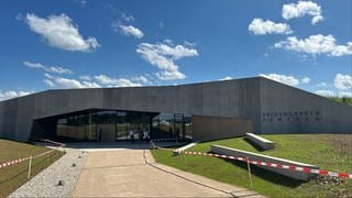 Das neue Heidengrabenzentrum ist eröffnet: In dem Museum auf der Schwäbischen Alb können Besucher in das ehemalige Leben der Kelten eintauchen.