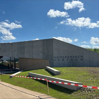 Das neue Heidengrabenzentrum ist eröffnet: In dem Museum auf der Schwäbischen Alb können Besucher in das ehemalige Leben der Kelten eintauchen.